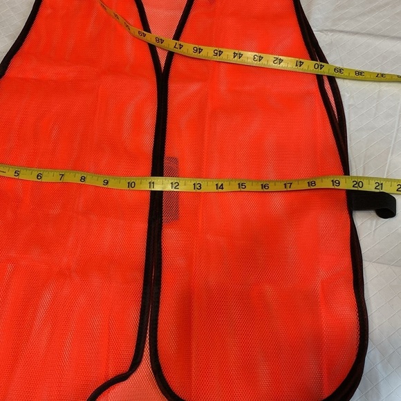 Safety vest two $3 OR free with $25 purchase - Picture 4 of 4